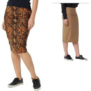 Woman with control Reversible essential modest snakeskin / tan minimalist skirt